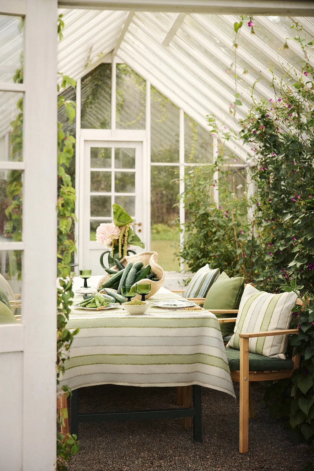 Запах лета в новых работах фотографа Idha Lindhag - Gallery image 6