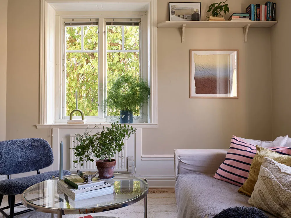 Simplicité scandinave et verdure à la fenêtre : appartement en banlieue de Stockholm (58 m²) - Gallery image 10