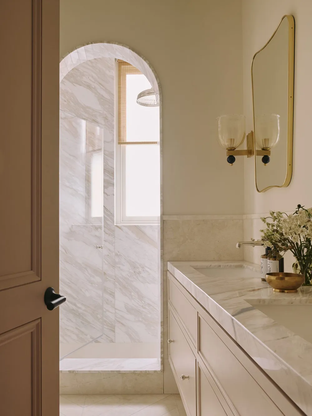 Elegant and Cozy Timeless Design in a Victorian House in London - Gallery image 17