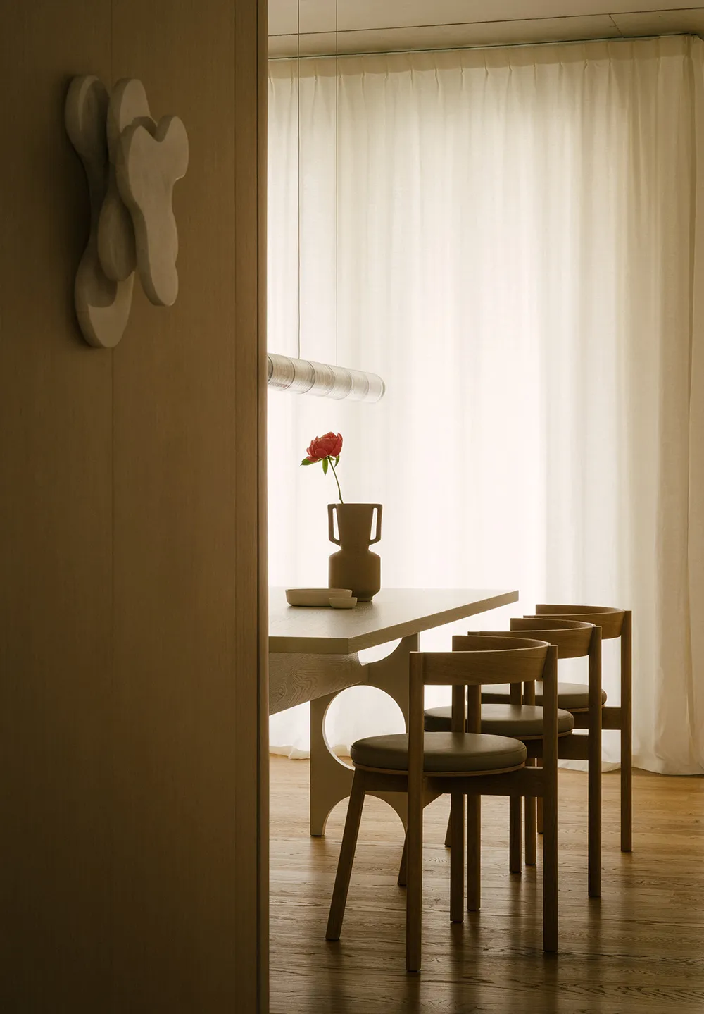 Arte contemporáneo y muebles de diseño: apartamento en Berlín - Gallery image 25