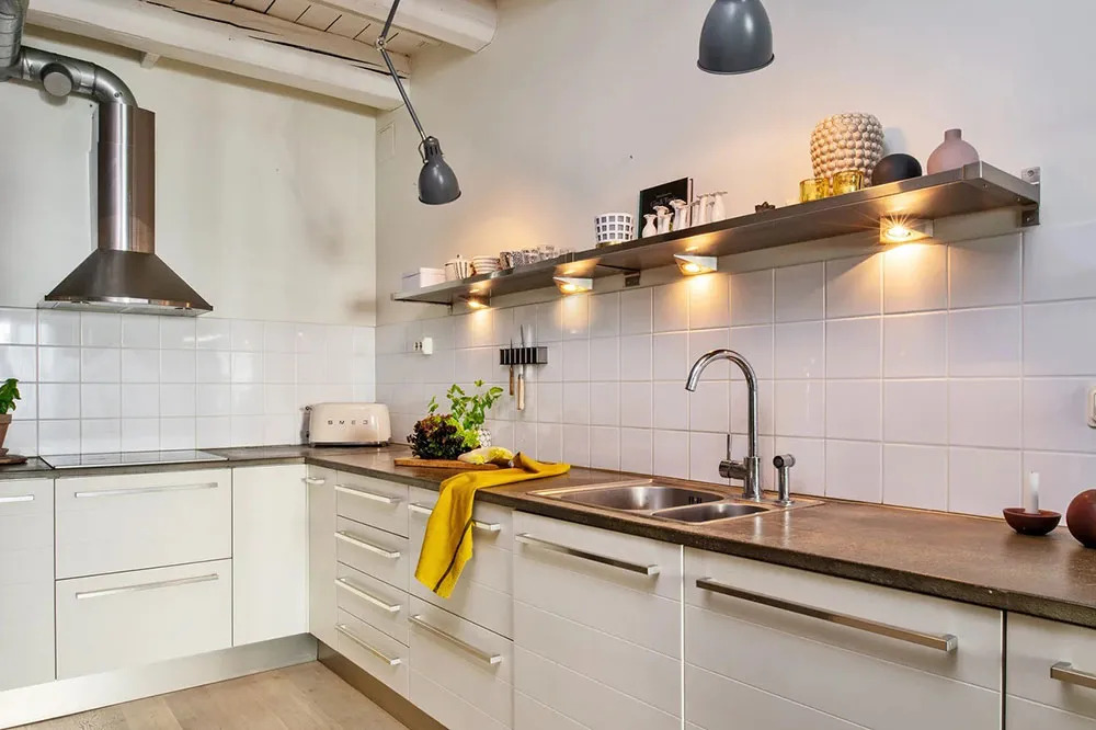 Mały loft na pierwszym piętrze byłej fabryki w Malmi (67 m²) - Gallery image 11