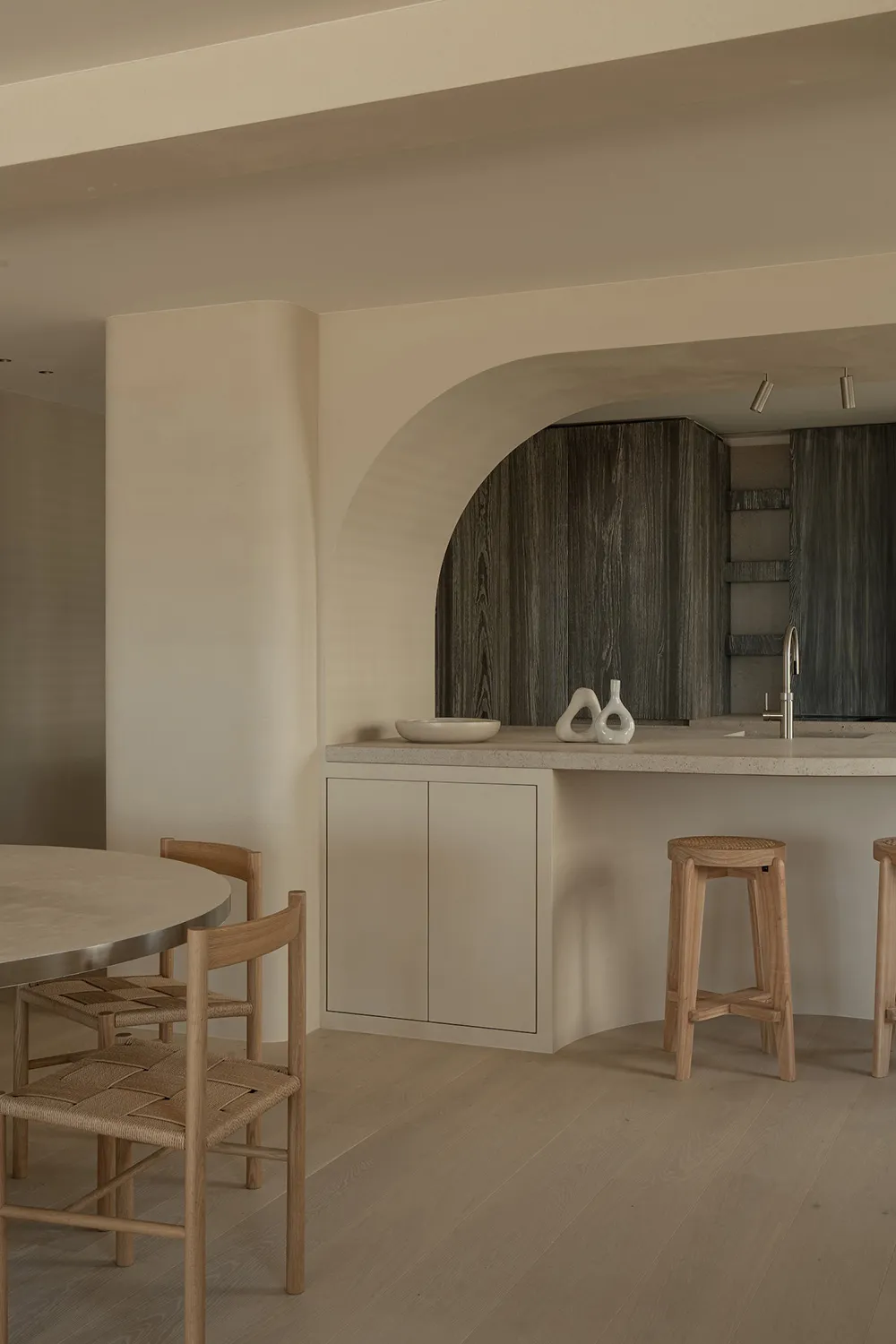 Minimailsm paisible sur la côte de la mer du Nord - Gallery image 3