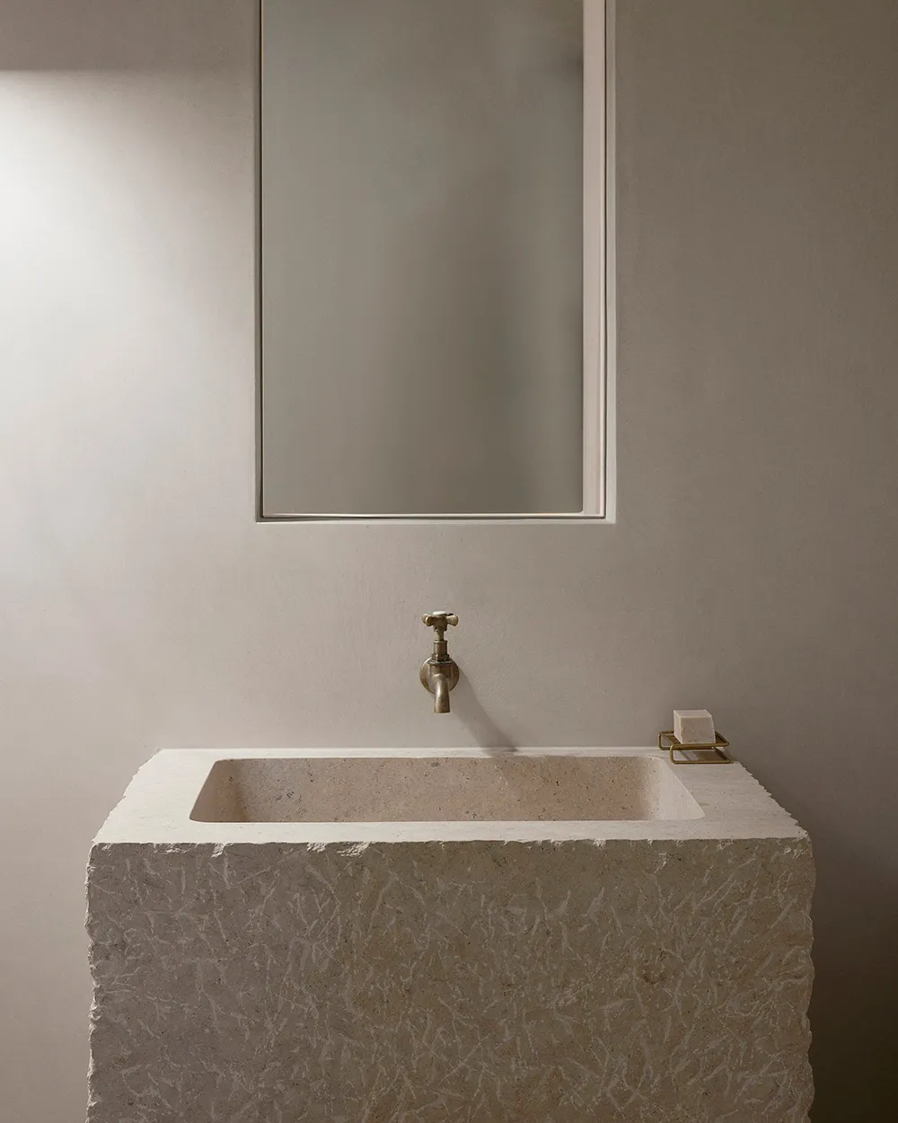 Diseño de estilo suave y minimalista en una casa pequeña en Melbourne - Gallery image 18