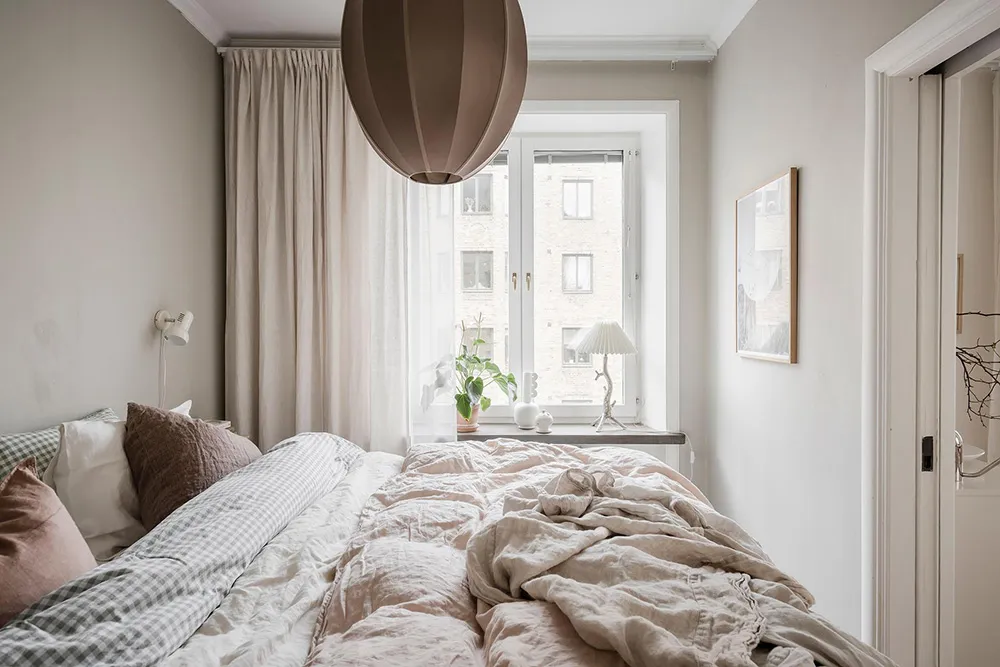 Cozy Warm Details in a Bright Scandinavian Interior (87 sq. m) - 26
