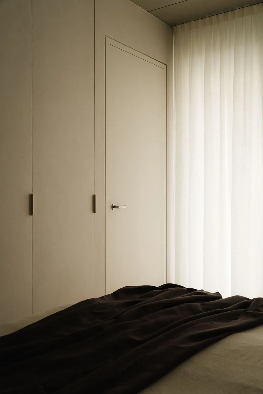 Arte contemporáneo y muebles de diseño: apartamento en Berlín - Gallery image 21