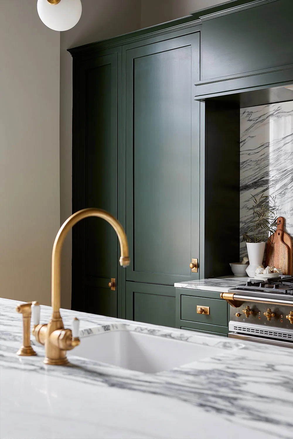 Лёгкие и элегантные интерьеры квартиры в прекрасном викторианском доме в Лондоне - Gallery image 10