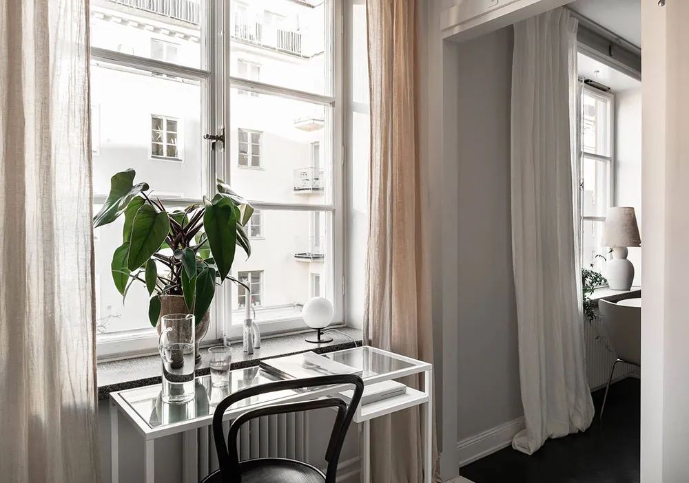 Амбарная дверь и кухня в нише: компактная и стильная двушка в Швеции (46 кв. м) - Gallery image 14