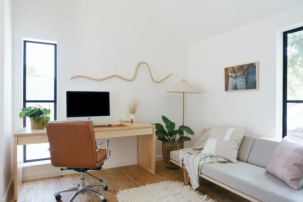 Intérieurs lumineux et chaleureux dans le style industriel à Austin - Gallery image 17