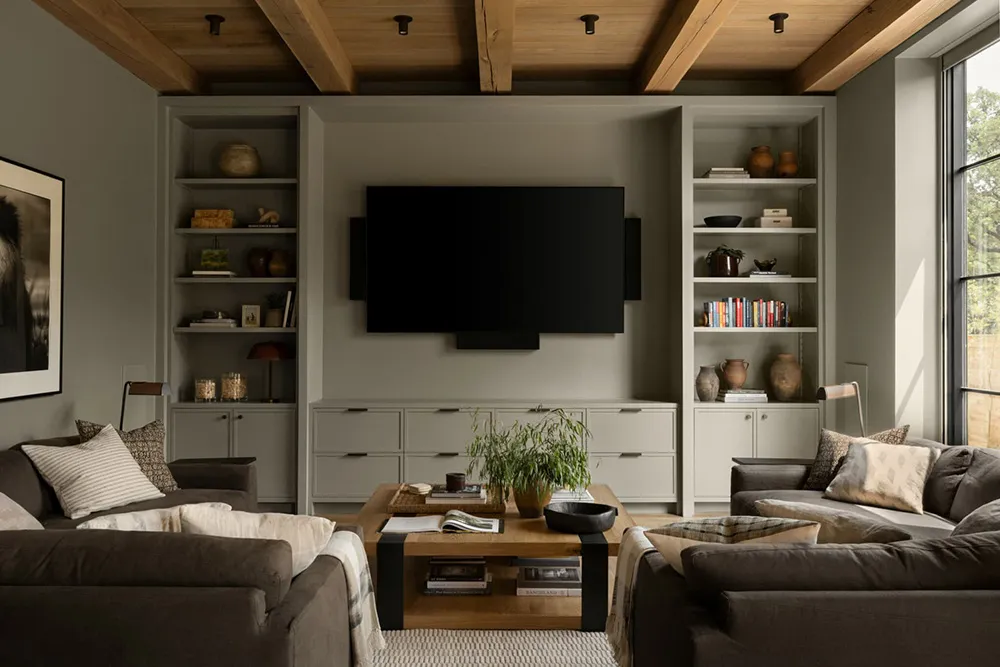 Agradable mezcla del estilo tradicional y moderno en el diseño de casas en Texas - Gallery image 22