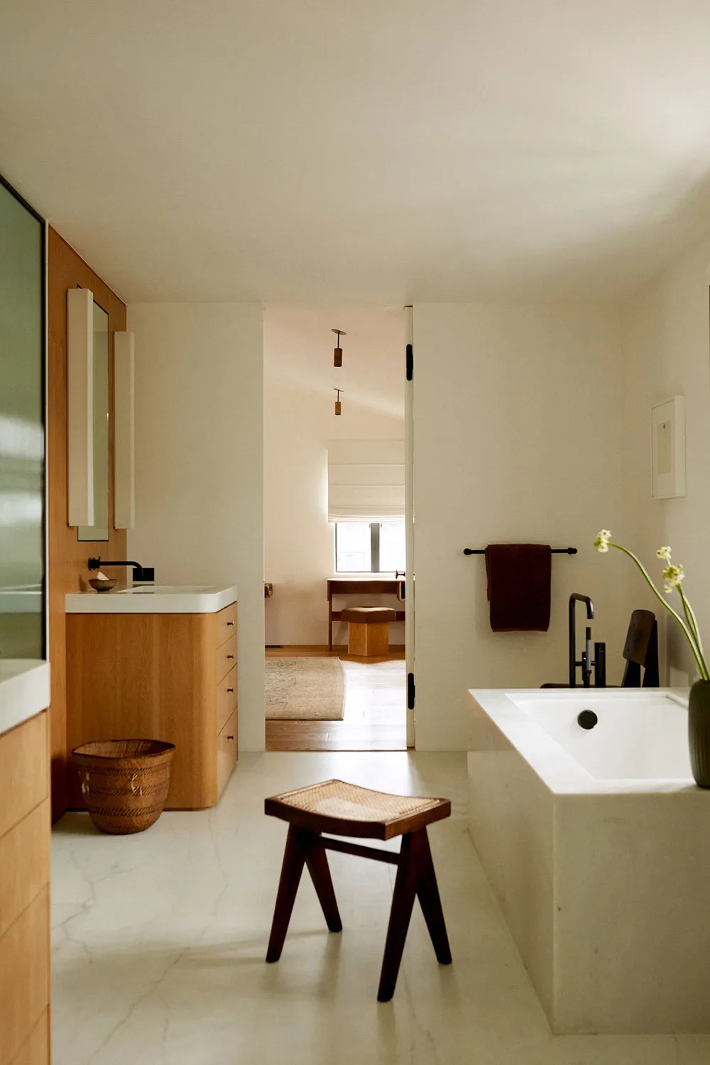 Warmes und ästhetisches Interior eines Antiquitätenhändlers in Los Angeles - Gallery image 15