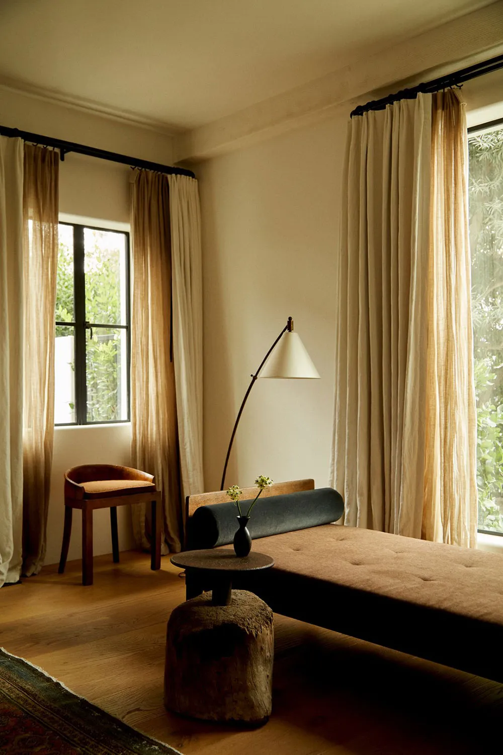 Warmes und ästhetisches Interior eines Antiquitätenhändlers in Los Angeles - Gallery image 12