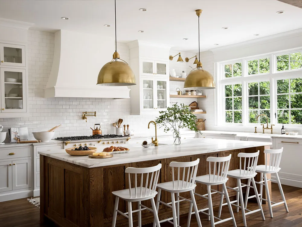 Intérieurs élégants mais confortables d'une magnifique résidence française au Canada - Gallery image 2