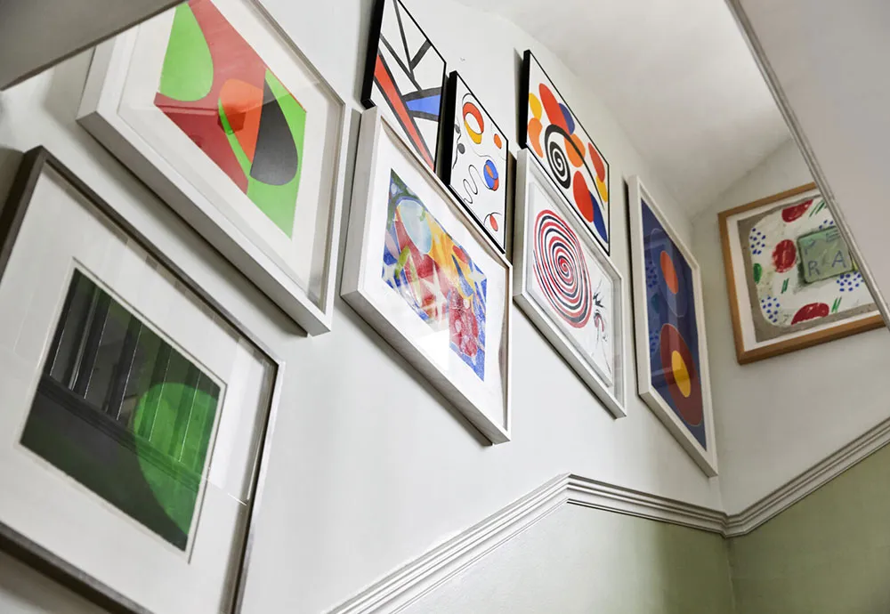 Bold Colors and Decor in Georgian Townhouse Interiors in London - Gallery image 27