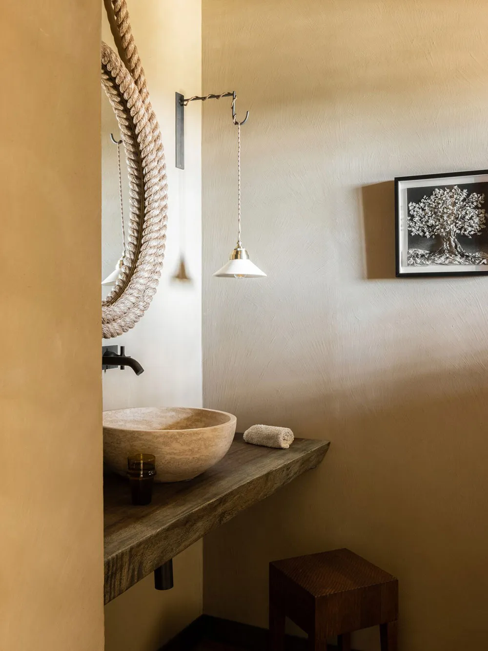 Beautiful villa on a hill in Provence, inspired by traditional regional architecture - Gallery image 14