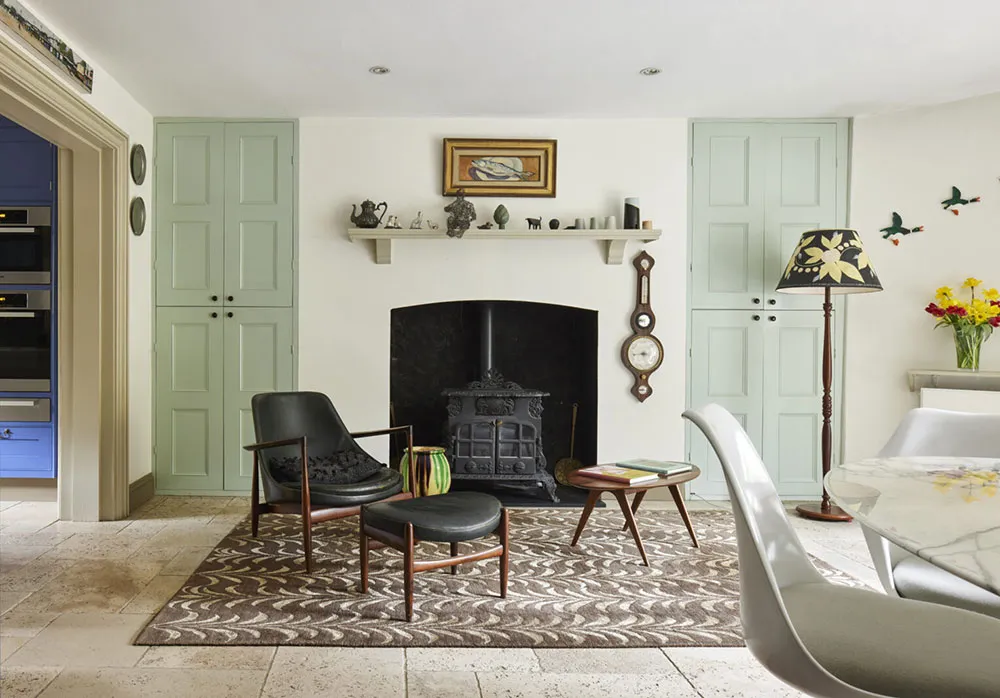 Bold Colors and Decor in Georgian Townhouse Interiors in London - Gallery image 8