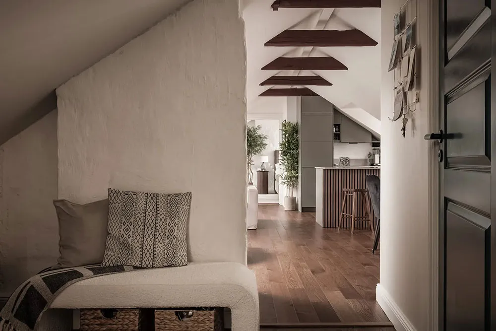 Nowoczesna mansarda w spokojnej gamie kolorów (78 m²) - Gallery image 26