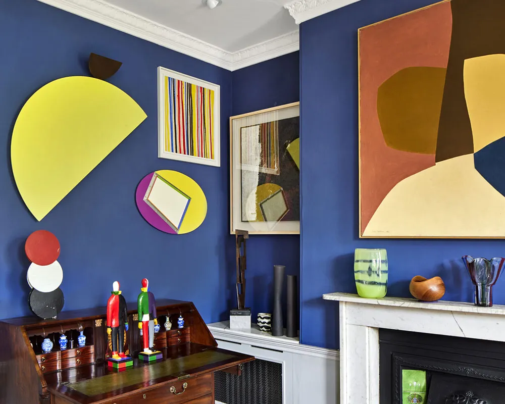 Bold Colors and Decor in Georgian Townhouse Interiors in London - Gallery image 3