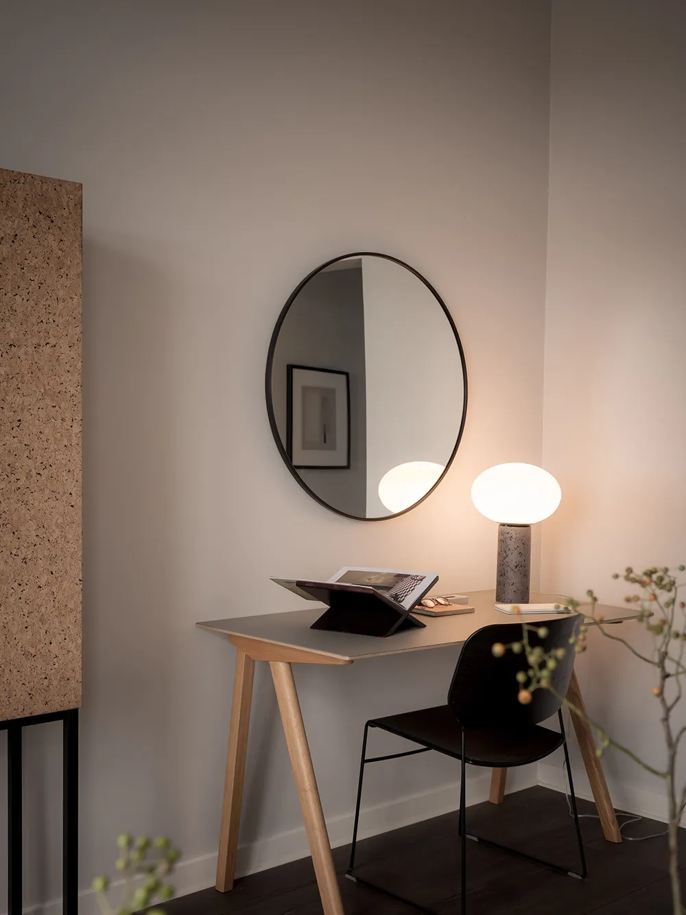 High ceilings and refined modern decor: small apartment in Goteborg (49 sqm) - Gallery image 9