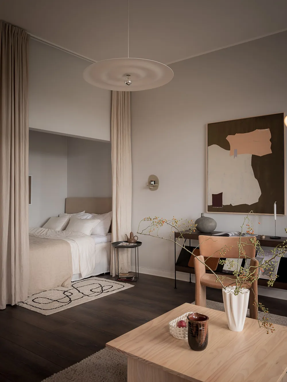 High ceilings and refined modern decor: small apartment in Goteborg (49 sqm) - Gallery image 11