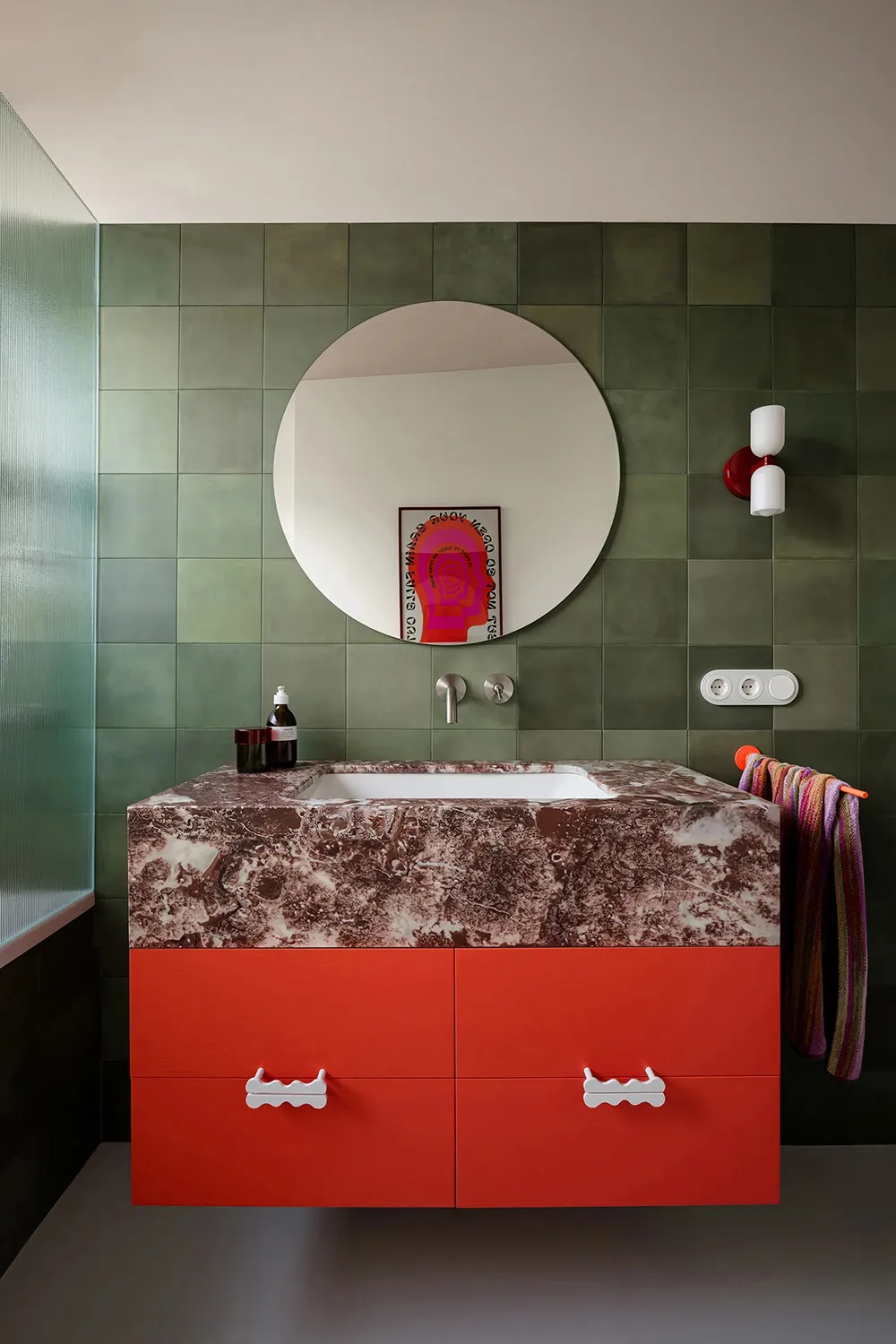 Urocze i nowoczesne mieszkanie rodzinalne pod dachem w Berlinie - Gallery image 5