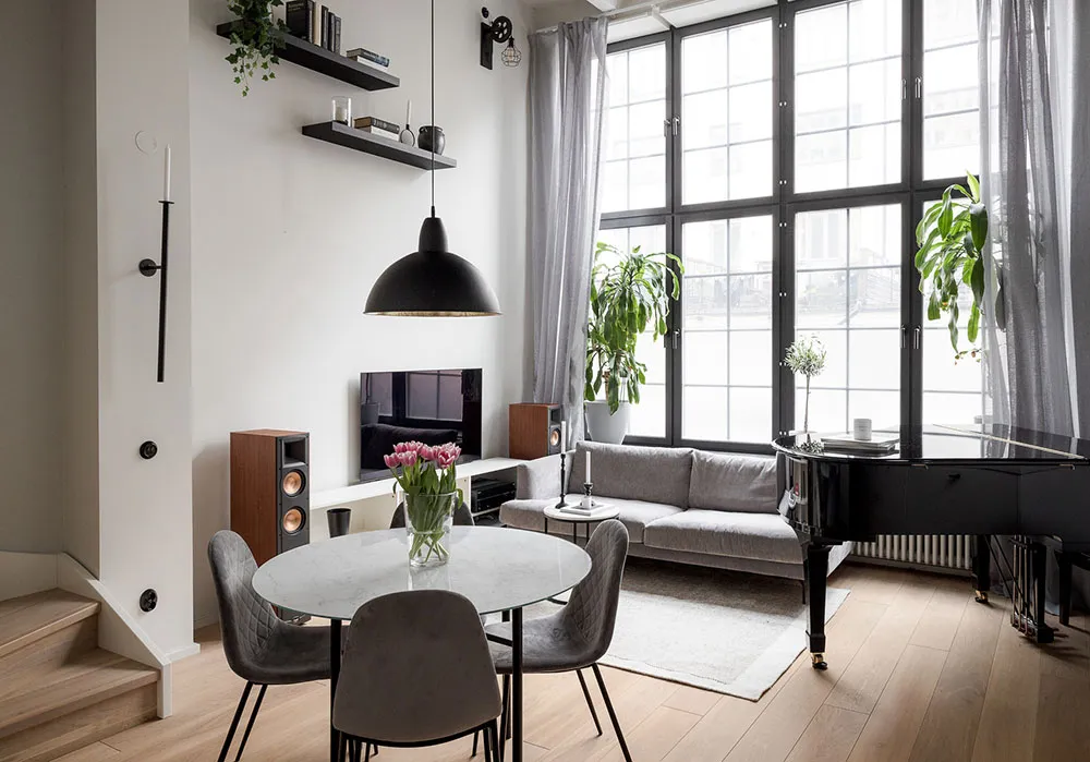 Wпечатujący loft z pięcioletnimi sufitami w Stokholmie (66 m²) - Gallery image 2