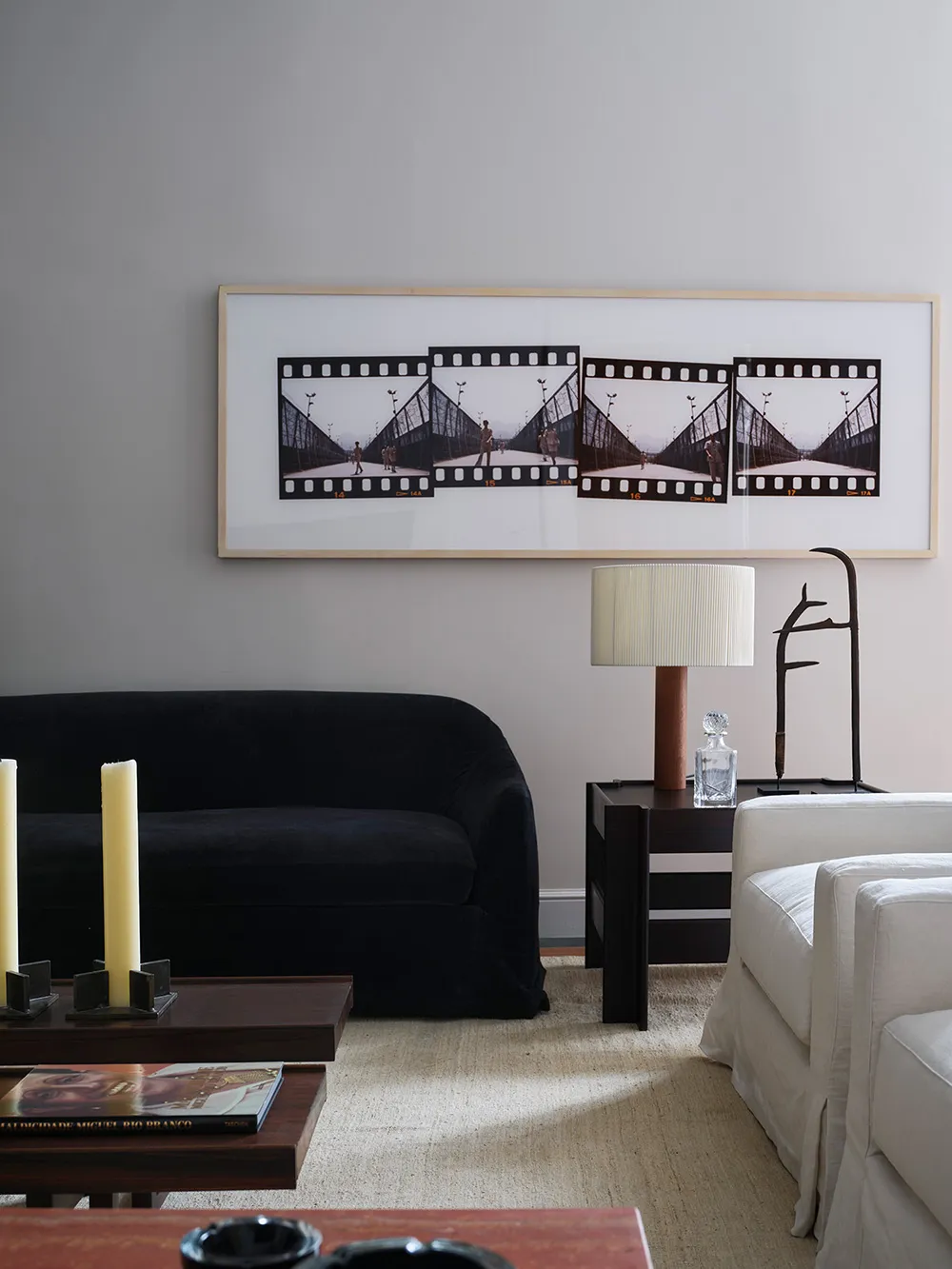 Arte del pasado y la modernidad en el diseño de apartamentos en Madrid - Gallery image 3