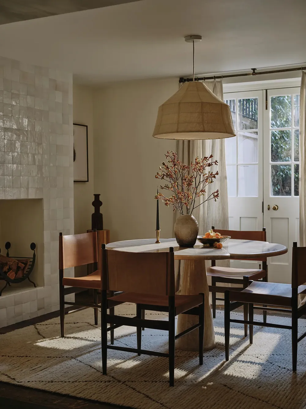 Intérieur cosy et légèrement romantique d'un taunhouse géorgien à Londres - Gallery image 1