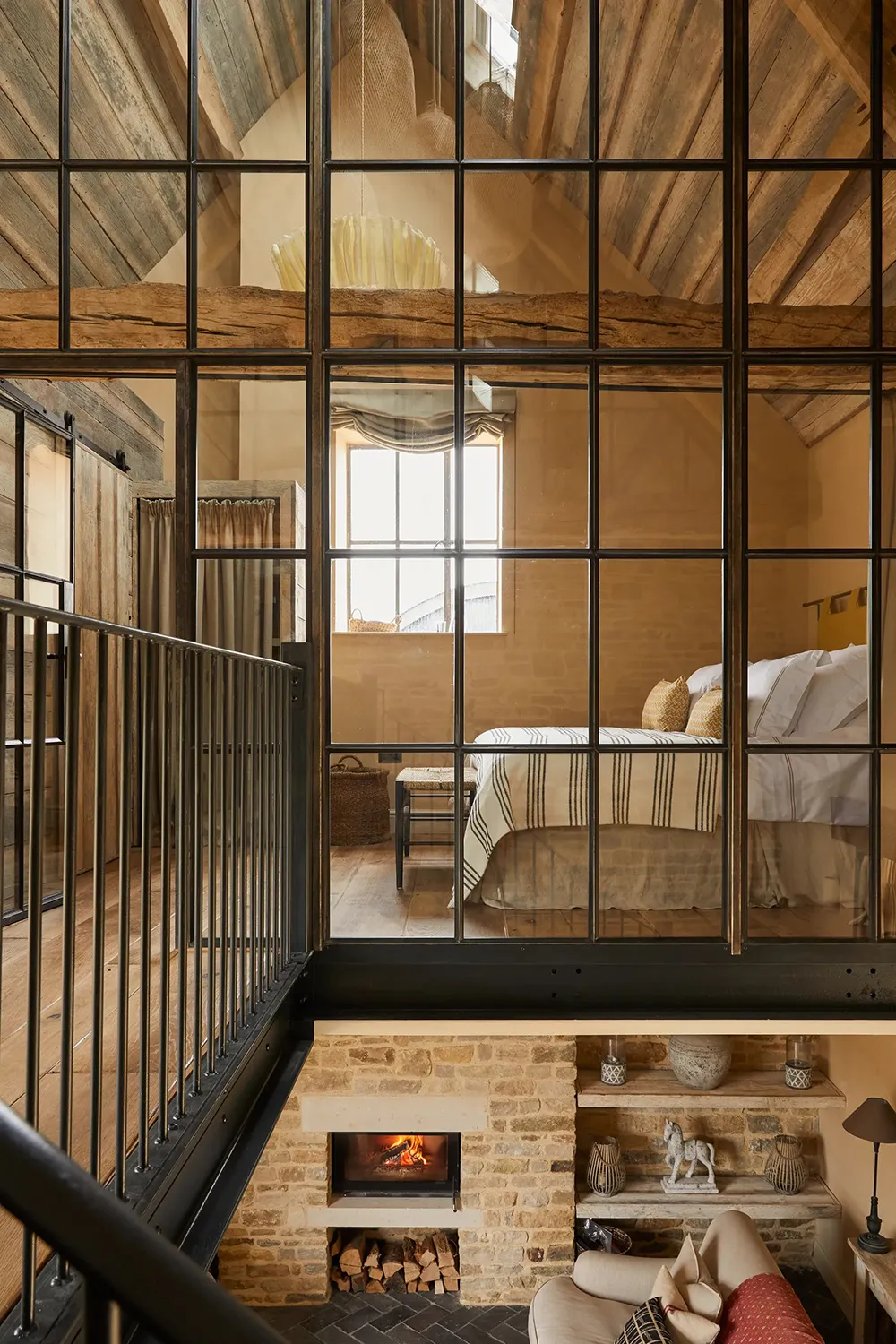 Abundance of Wood and Cozy Decor: Beautiful Restoration of a Historic Farmhouse in England - Gallery image 13