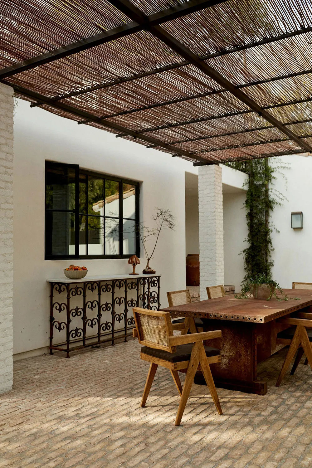 Warmes und ästhetisches Interior eines Antiquitätenhändlers in Los Angeles - Gallery image 9