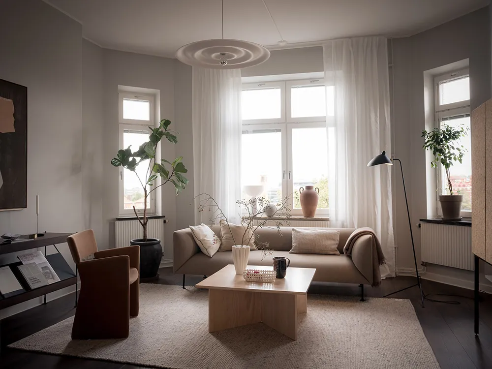 High ceilings and refined modern decor: small apartment in Goteborg (49 sqm) - Gallery image 5