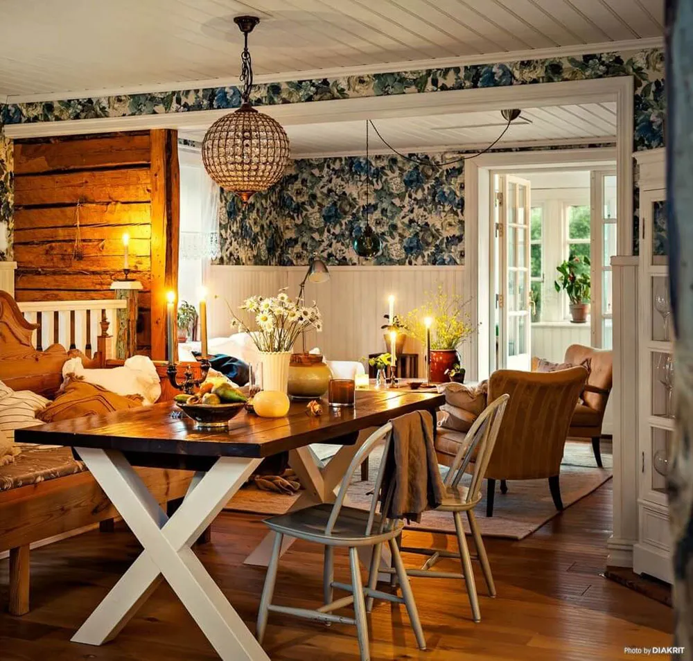 Acogedora casa de campo con papel pintado floral - Gallery image 5