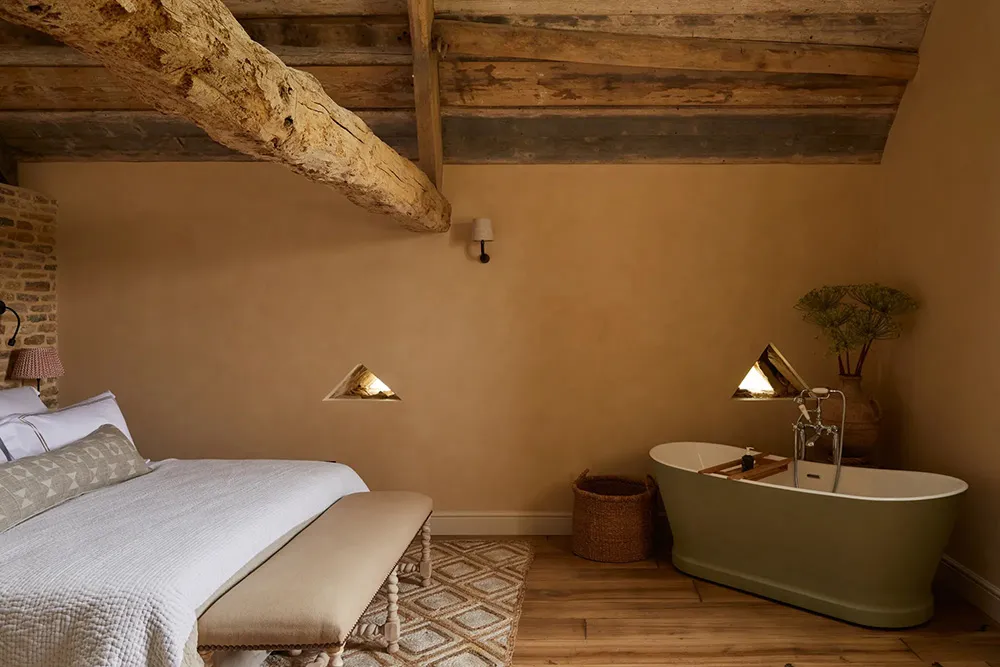 Abundance of Wood and Cozy Decor: Beautiful Restoration of a Historic Farmhouse in England - Gallery image 16