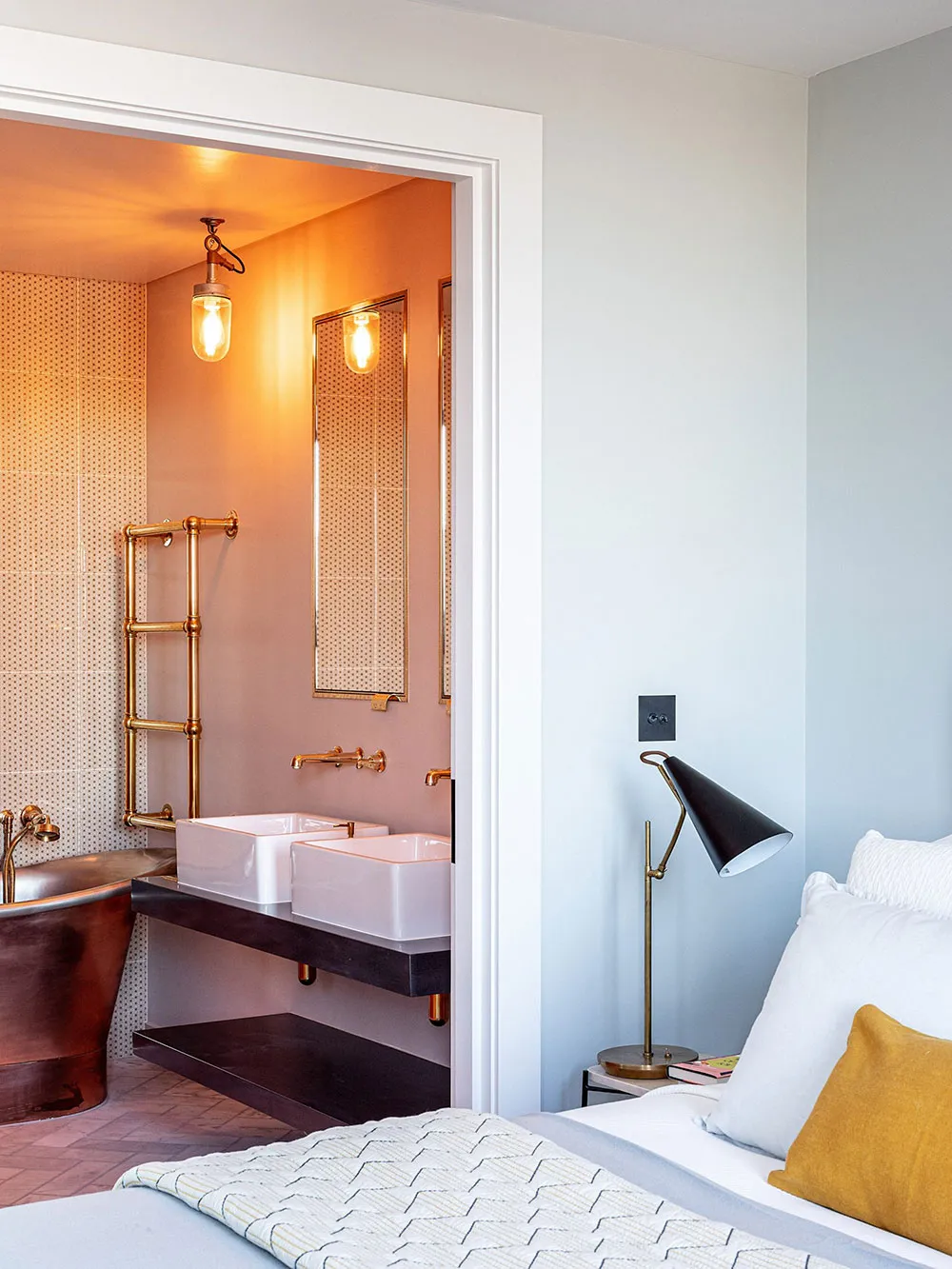 Стильное жильё в роскошном здании бывшей электростанции в Лондоне - Gallery image 8