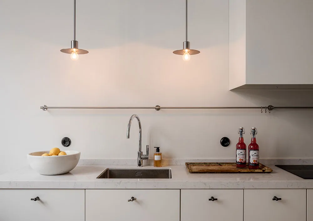 Wпечатujący loft z pięcioletnimi sufitami w Stokholmie (66 m²) - Gallery image 5