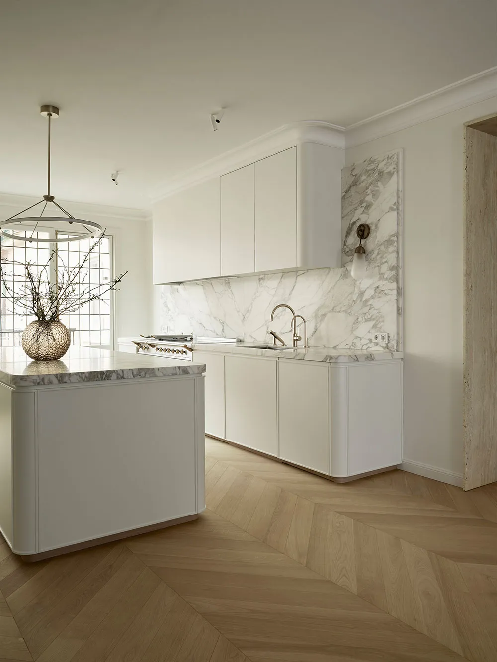 Sophisticated Modern Interior in a Historic House in Central Stockholm - Gallery image 8