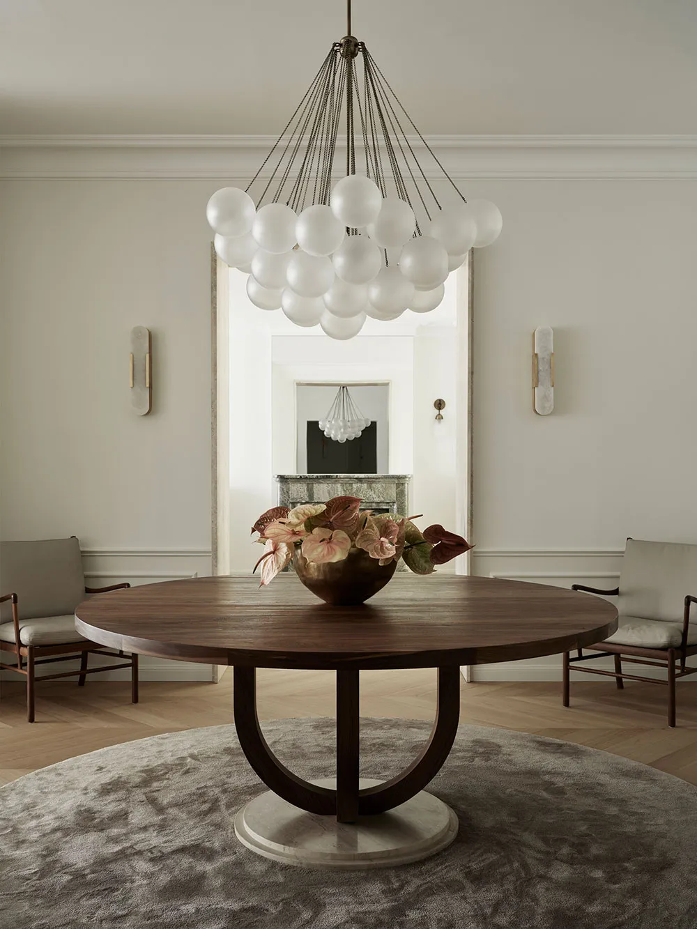 Sophisticated Modern Interior in a Historic House in Central Stockholm - Gallery image 4