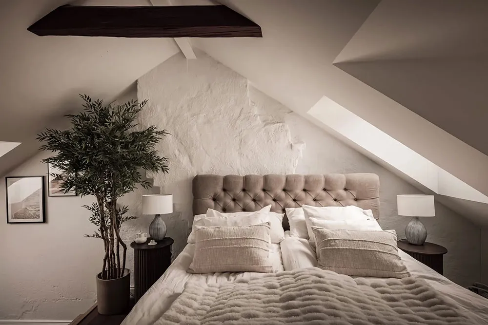 Nowoczesna mansarda w spokojnej gamie kolorów (78 m²) - Gallery image 17