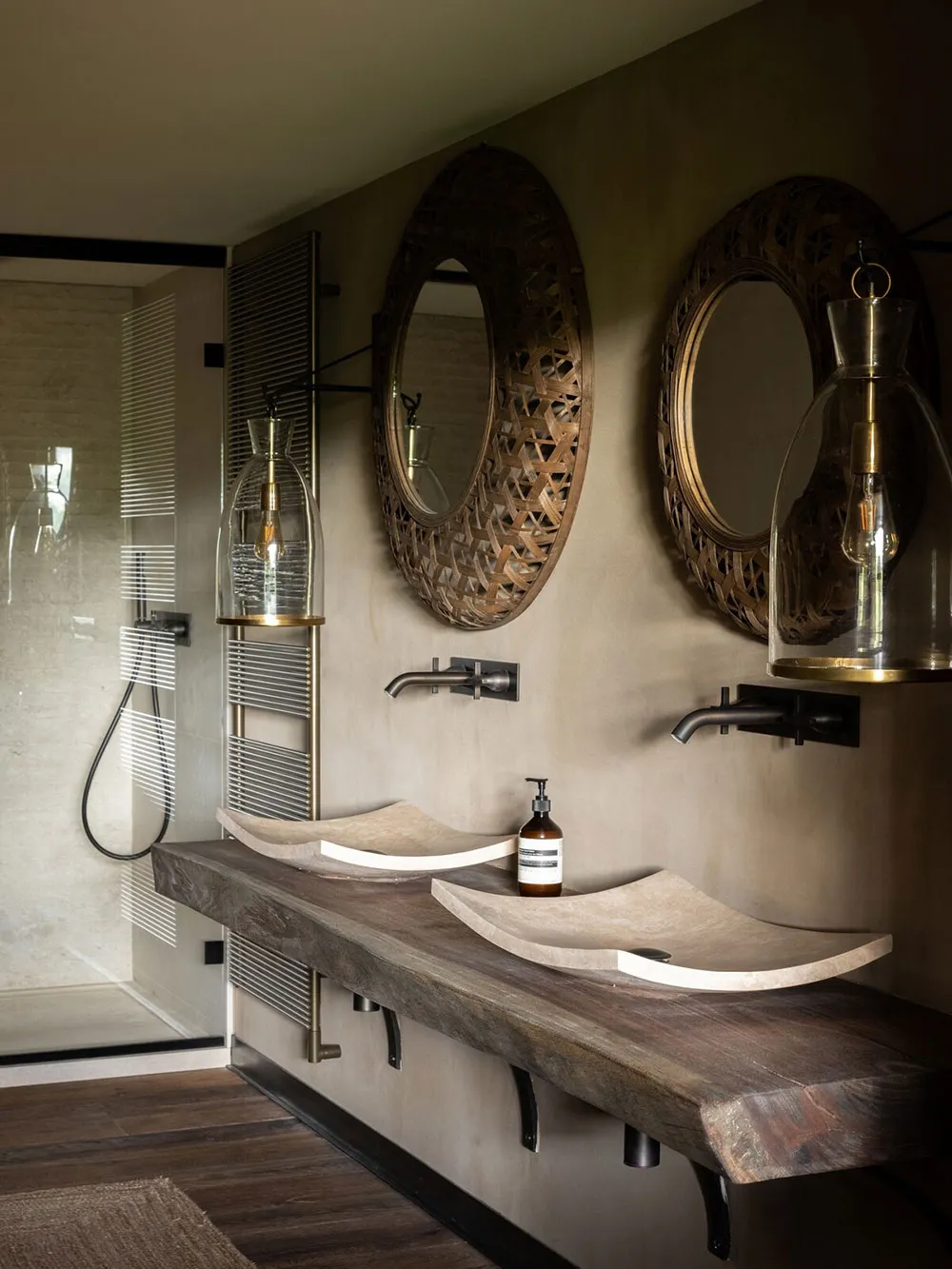 Beautiful villa on a hill in Provence, inspired by traditional regional architecture - Gallery image 10