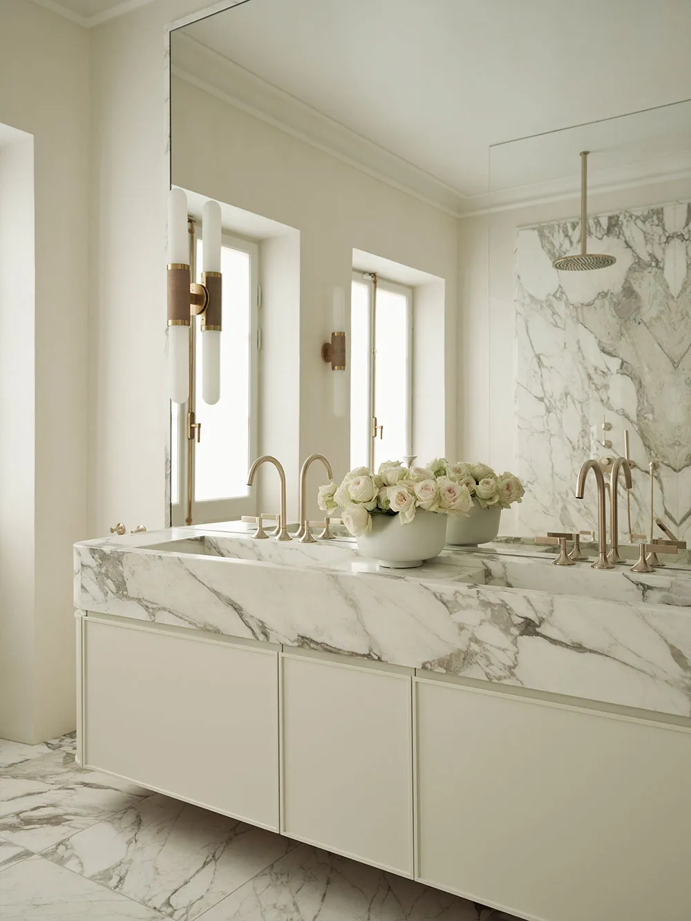 Sophisticated Modern Interior in a Historic House in Central Stockholm - Gallery image 17