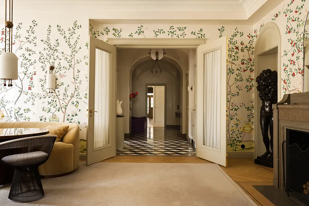 Arte, paredes decorativas y diseño elegante: un interior escandinavo no convencional en Estocolmo - Gallery image 6