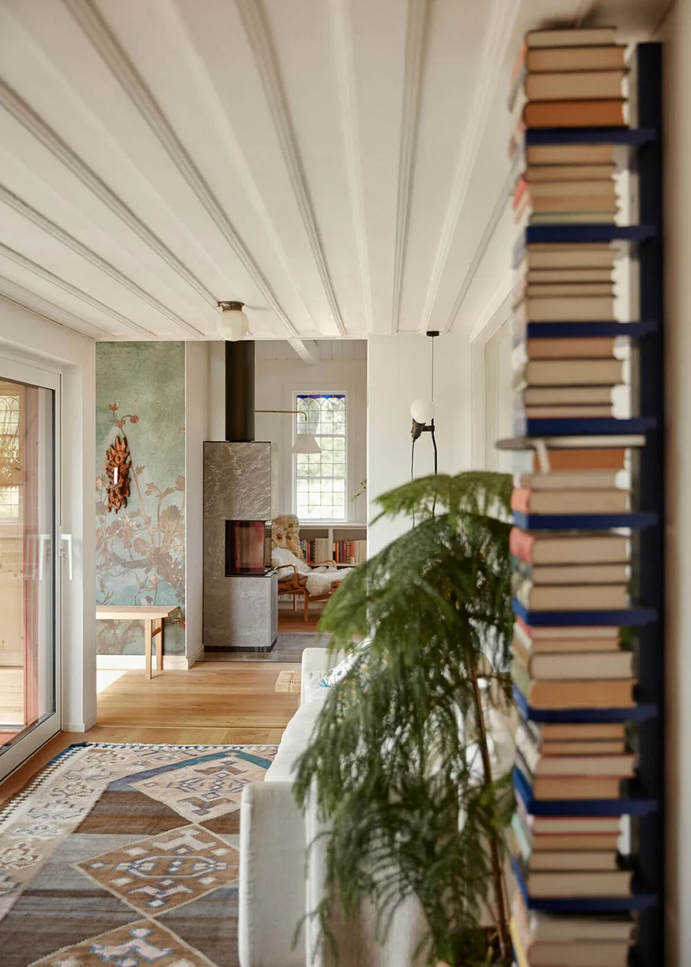 Una casa de campo brillante y acogedora de un periodista en Suecia - Gallery image 6