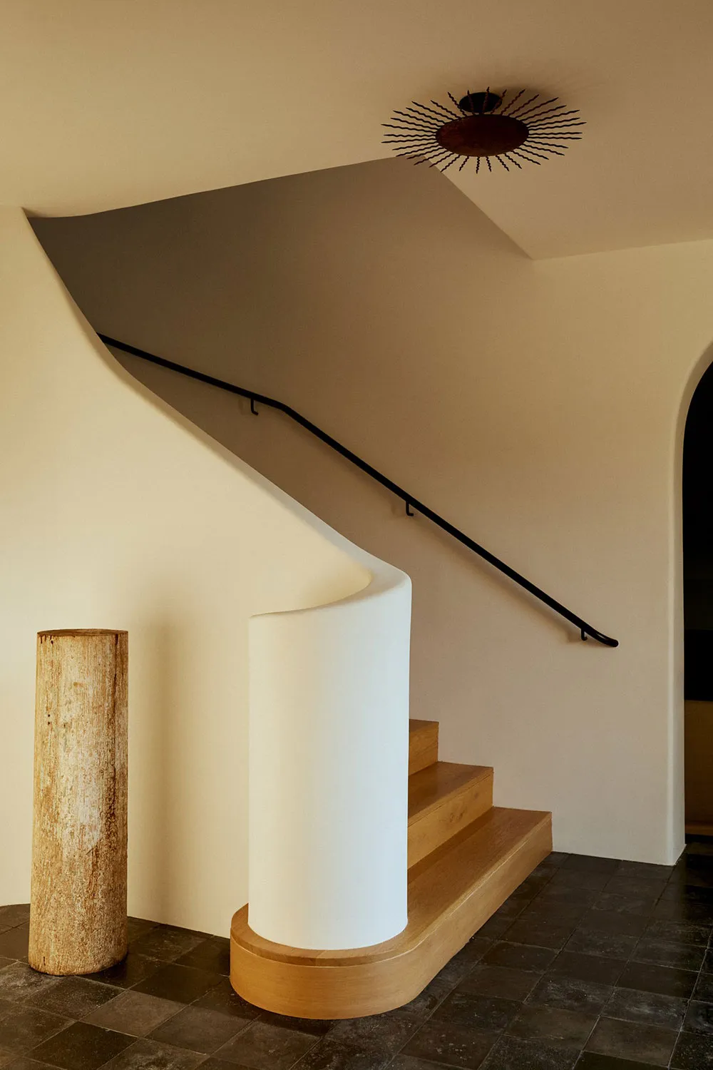 Warmes und ästhetisches Interior eines Antiquitätenhändlers in Los Angeles - Gallery image 13