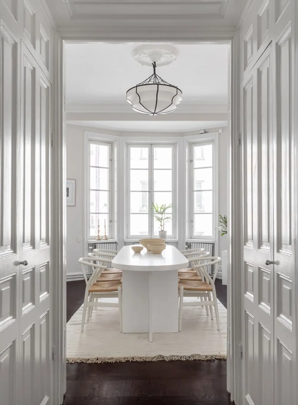 Темний під і біла меблі: квартира в Стокгольмі (90 кв. м) - Gallery image 19