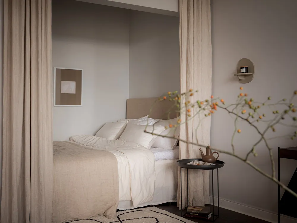 High ceilings and refined modern decor: small apartment in Goteborg (49 sqm) - Gallery image 12