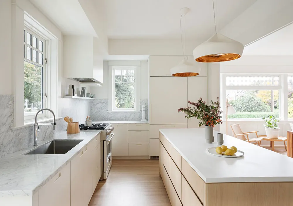 Bright and Cozy Country Cottage in Canada - Gallery image 4