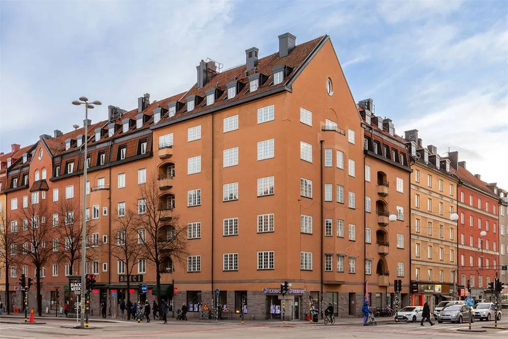 Терракотові стіни та темні акценти: нестандартна квартира в Стокгольмі (60 кв. м) - Gallery image 26