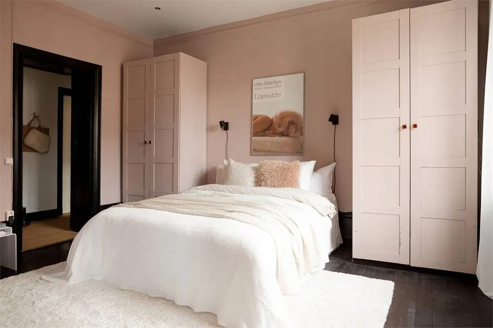 Терракотові стіни та темні акценти: нестандартна квартира в Стокгольмі (60 кв. м) - Gallery image 11