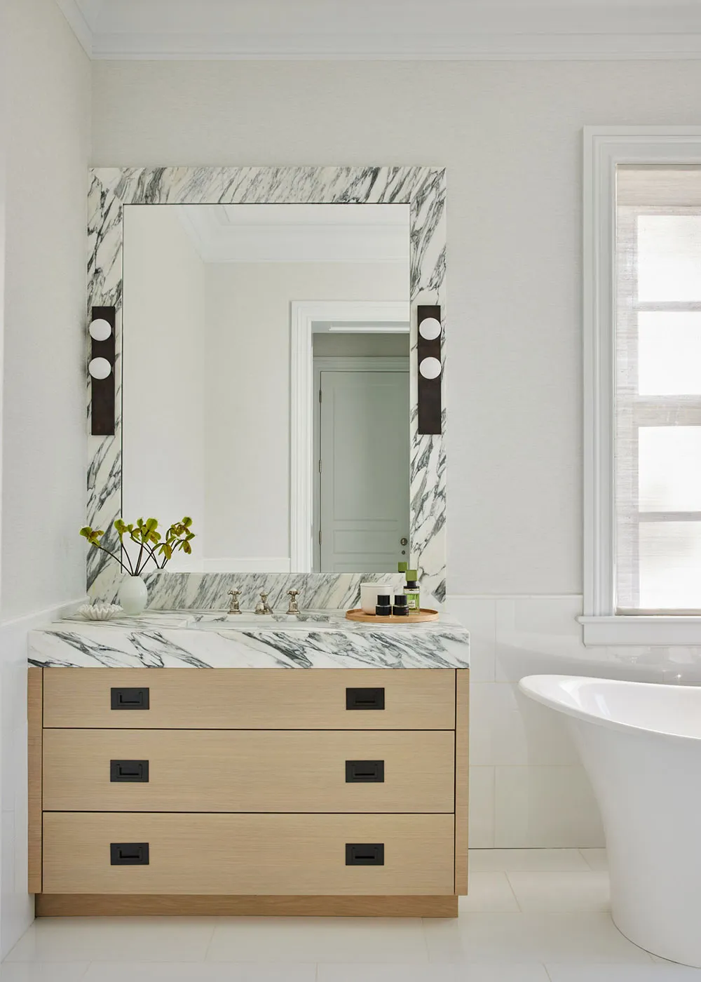 Diseño moderno refinado con soluciones atrevidas: townhouse en el tranquilo centro de Nueva York - Gallery image 21