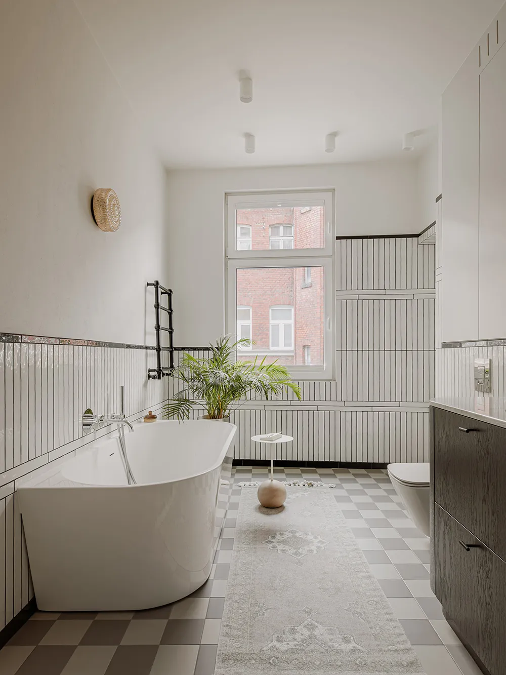Elegant Modern Interior in a 100-Year-Old House in Gdansk - Gallery image 14