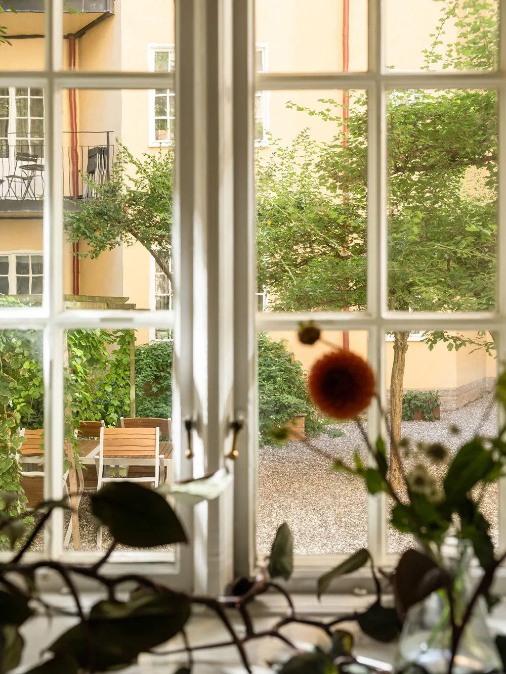 Espacio y luz: un interior agradable en Estocolmo (74 m²) - Gallery image 17